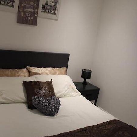 פרסטון Amazing Luxury One Bedroom Apartment In The Heart Of Preston מראה חיצוני תמונה